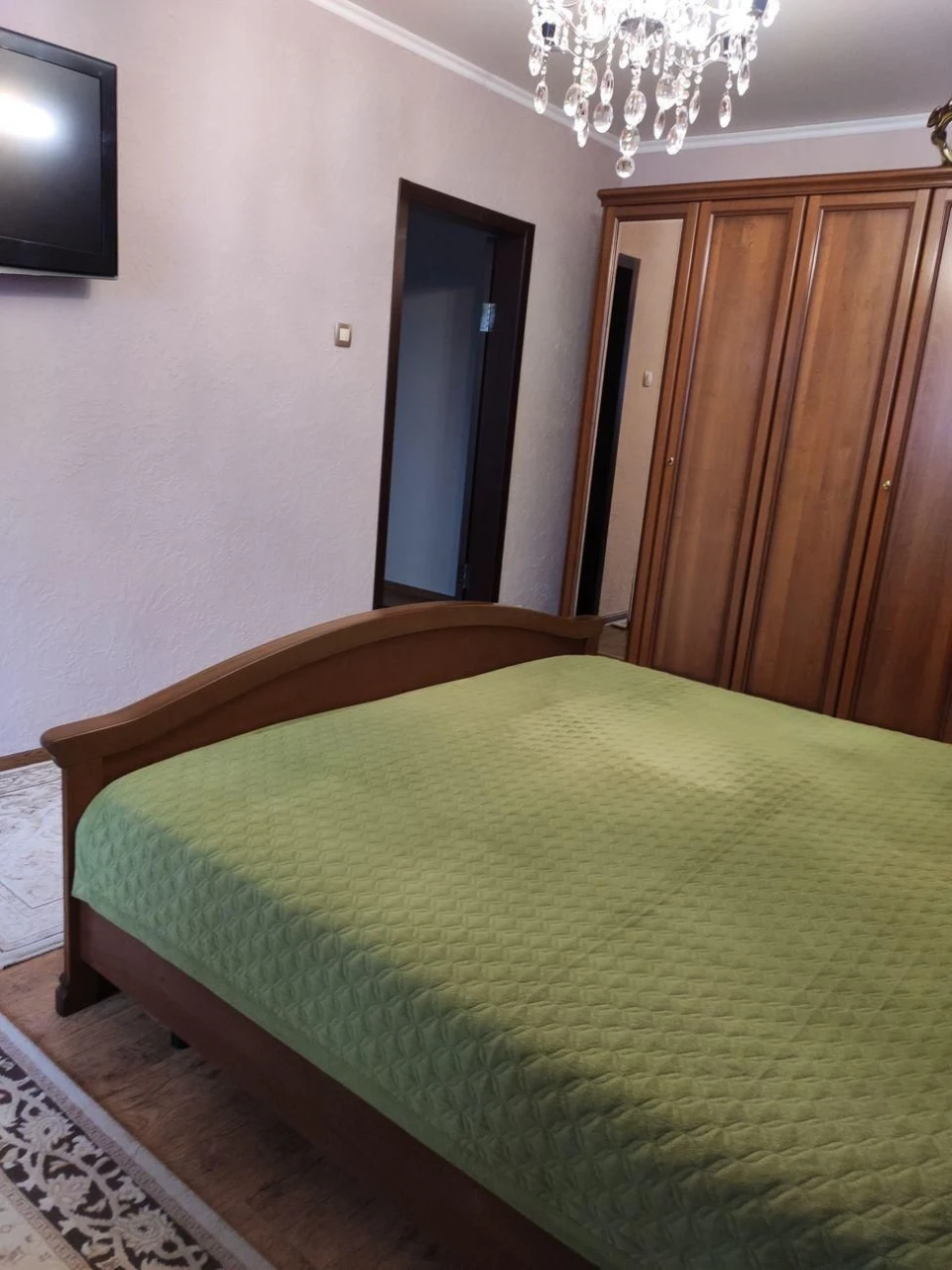 Продаж 2-к.квартири з ремонтом,новобудова, метро Наукова