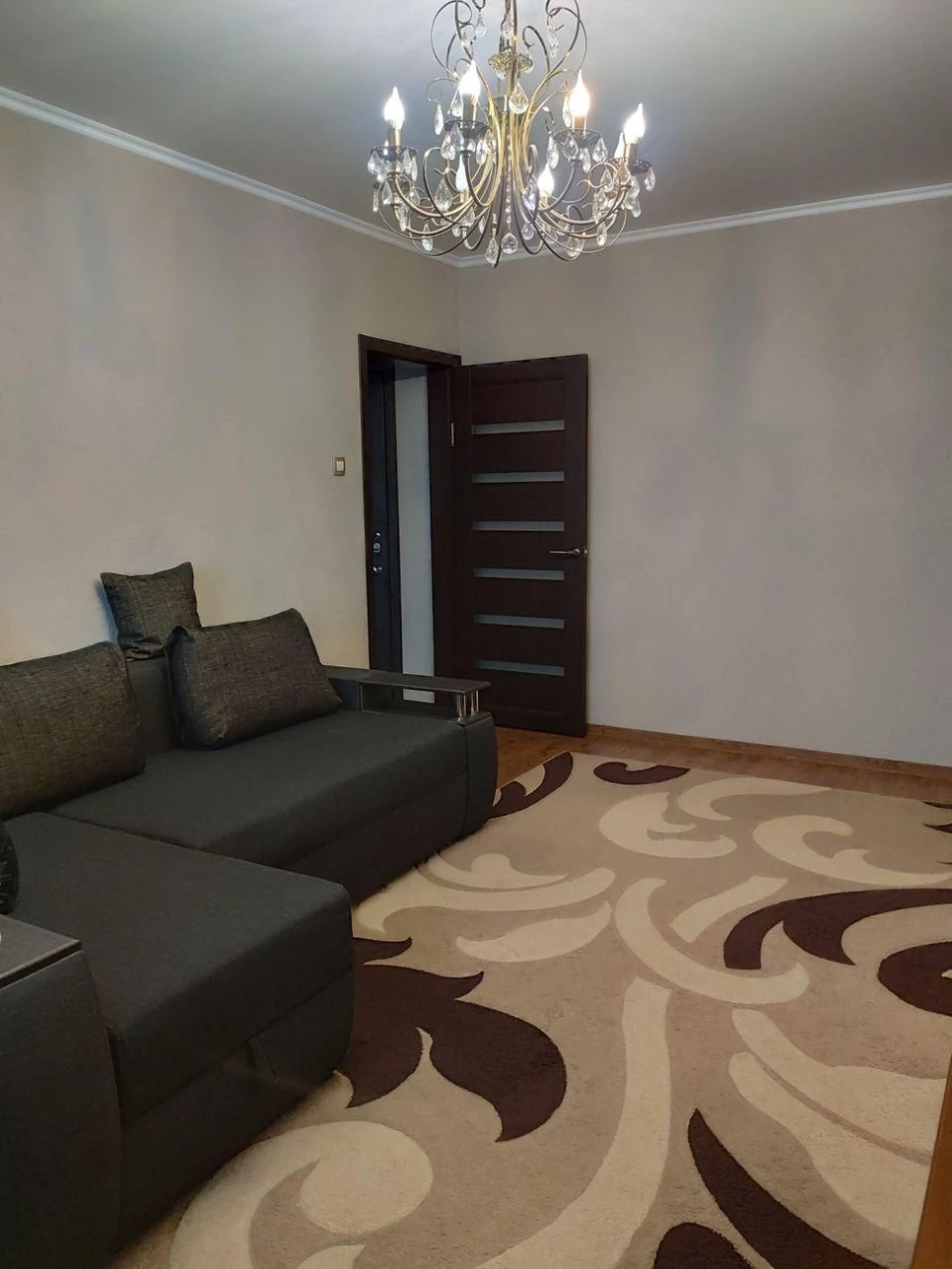 Продаж 2-к.квартири з ремонтом,новобудова, метро Наукова