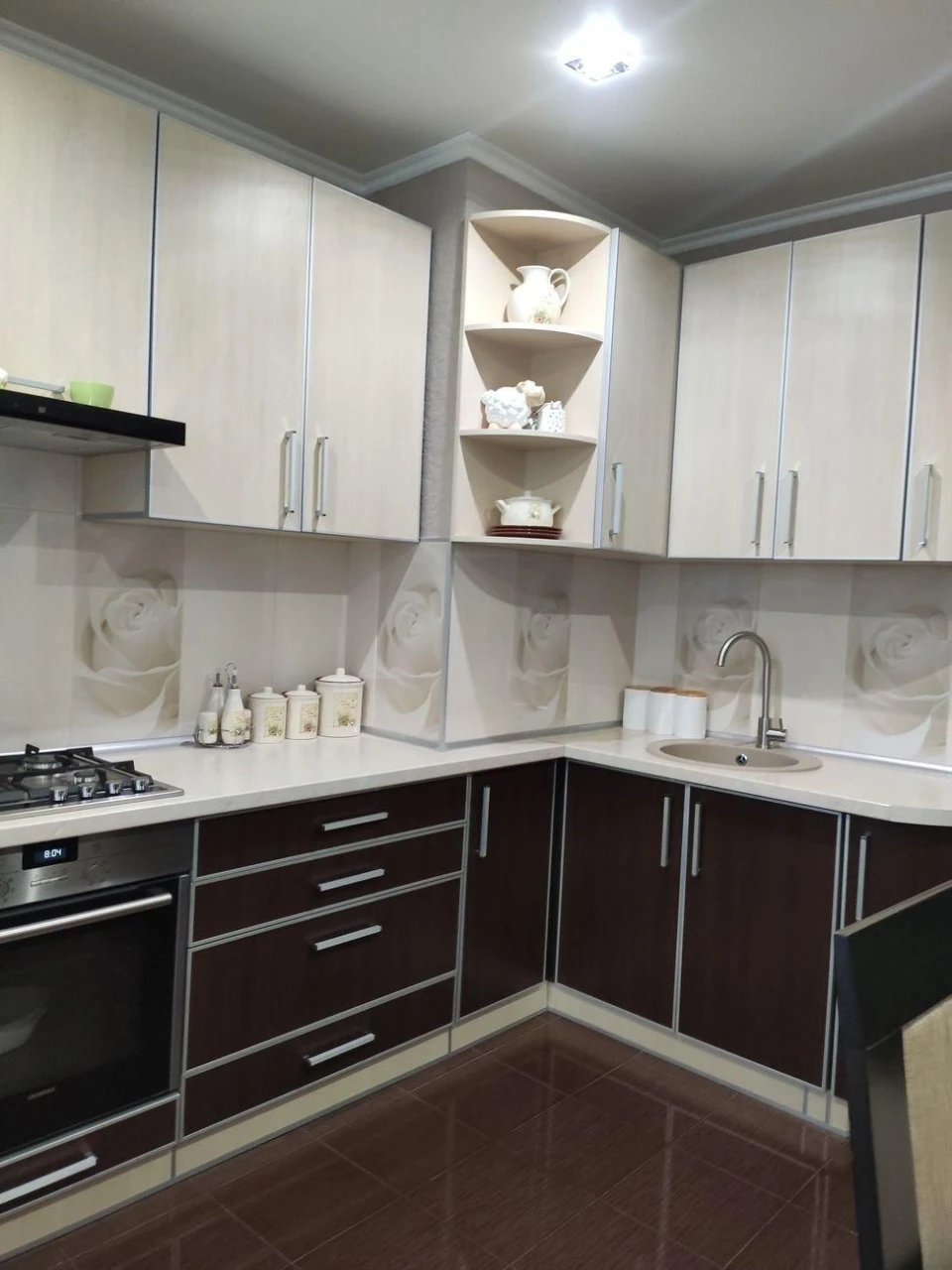 Продаж 2-к.квартири з ремонтом,новобудова, метро Наукова