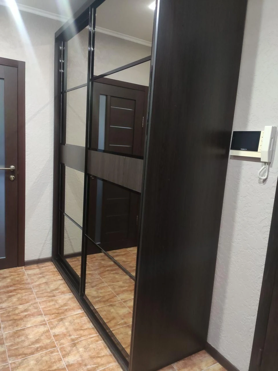 Продаж 2-к.квартири з ремонтом,новобудова, метро Наукова