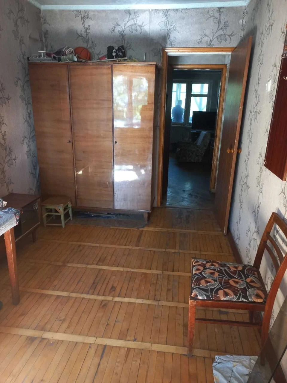 Продам 2 к. квартиру на Салтовке, м. Студенческая,  ул. Свет