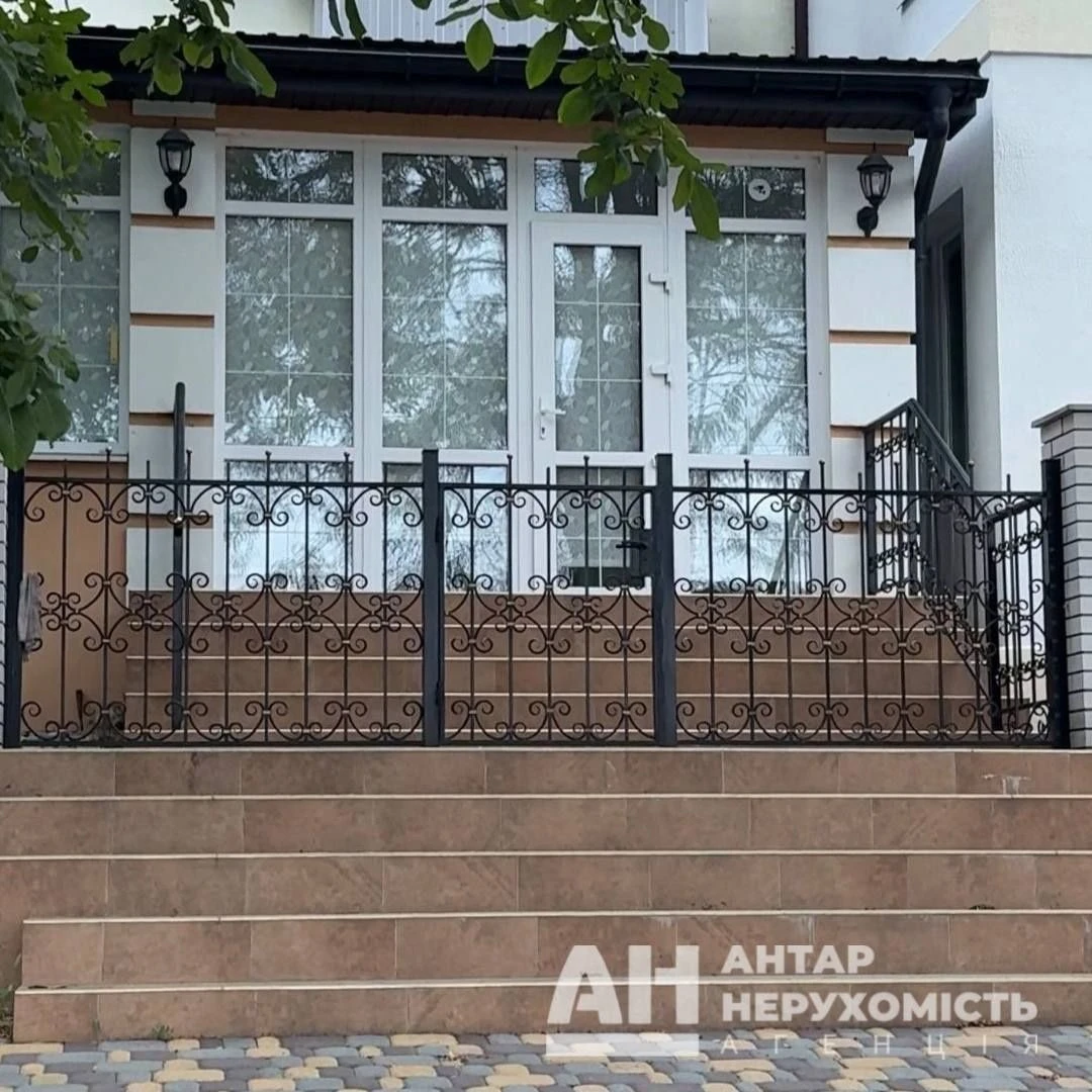 Продається 3 квартира з ремонтом, технікою і меблями!!