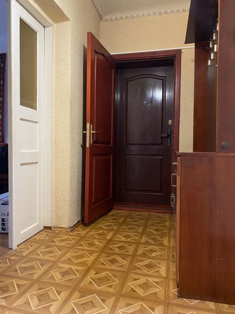 Квартира 3-кімнатна Гірниче (продаж)