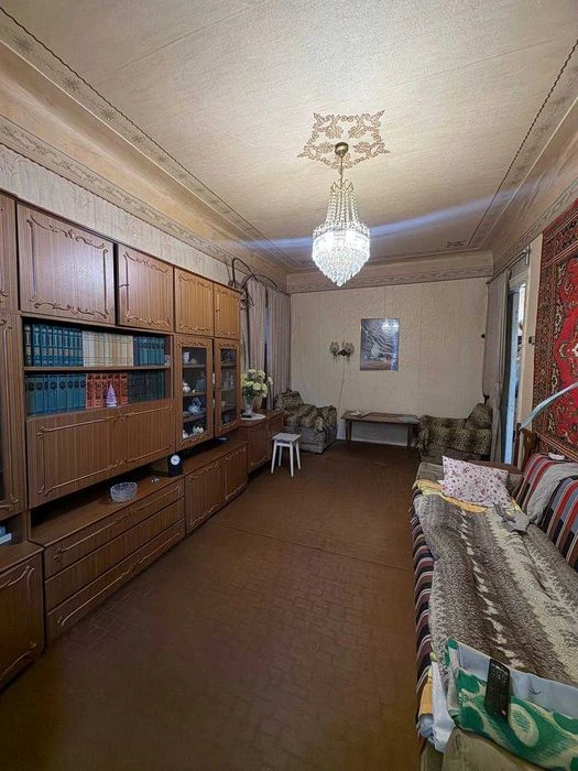 Продам 2 к квартиру Грушевского, центр, сталинка