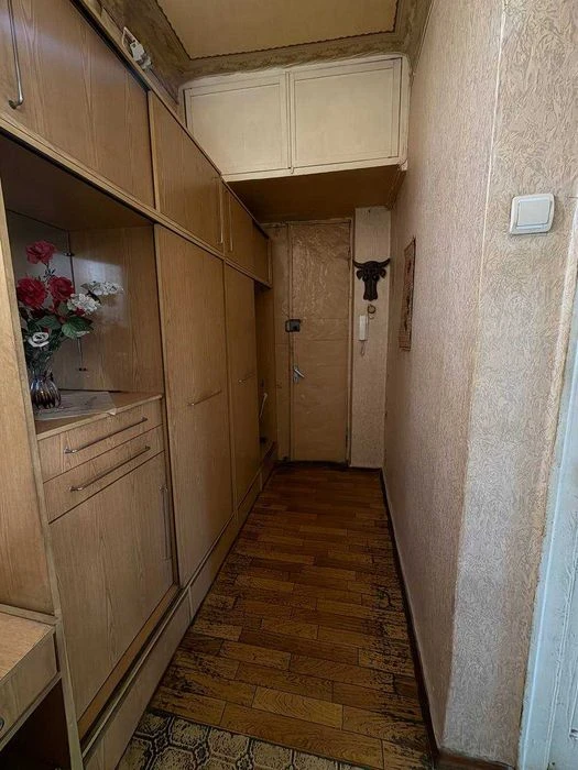 Продам 2 к квартиру Грушевского, центр, сталинка