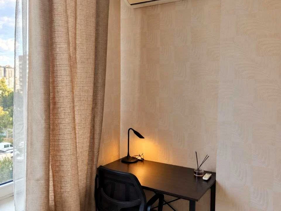 Квартира. Київ, Богатирська вул.
