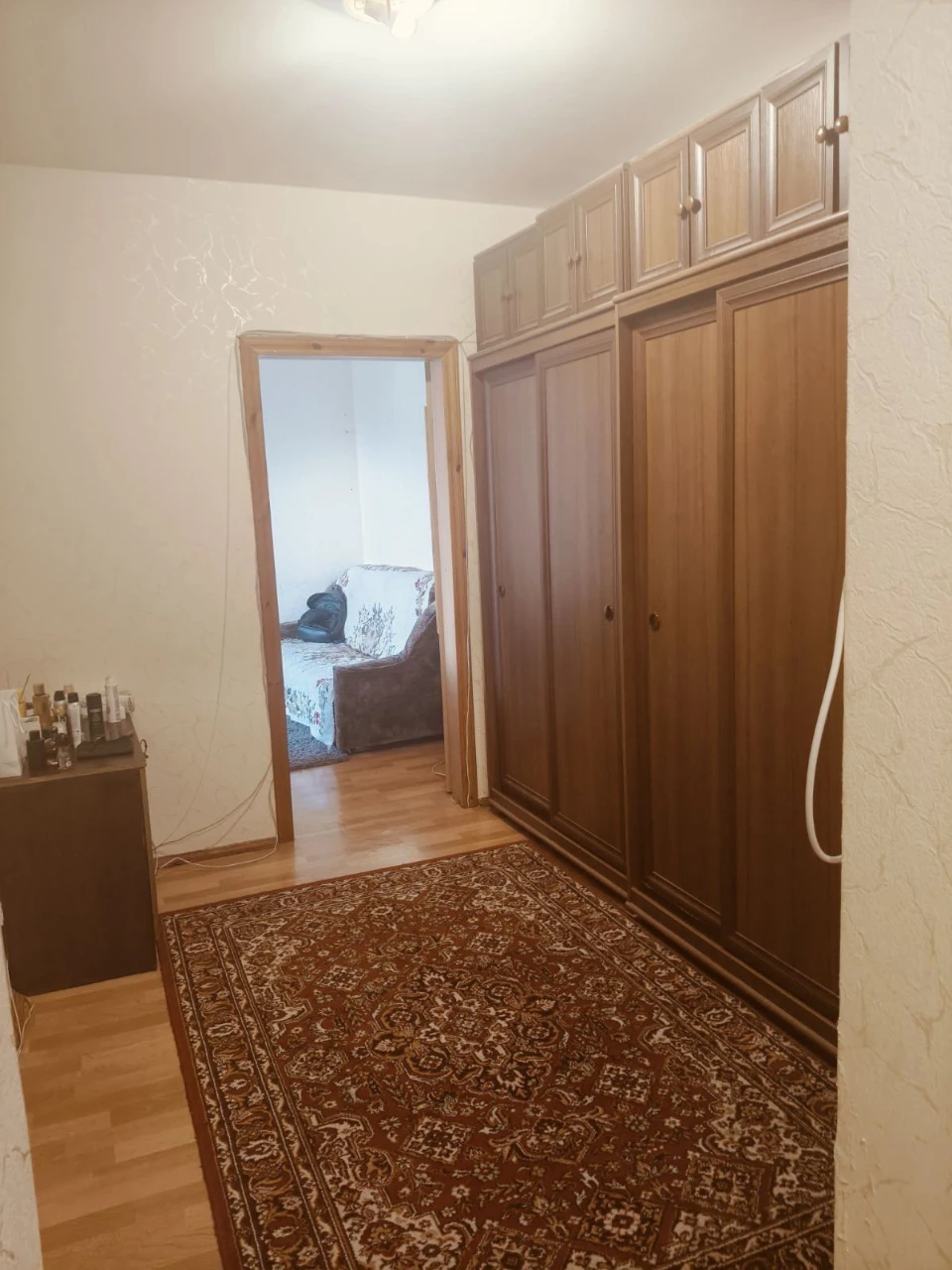 Здається з 23.09 -2х к. кв Європейського Союзу Масив Мостись