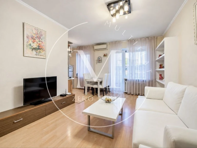 Оренда 2-к квартири 44 м², ст. м. Печерська, б-р Лесі Україн