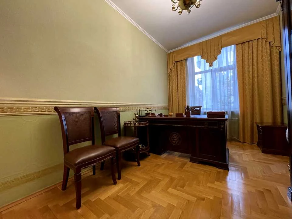 Квартира. Київ, Пилипа Орлика вул.