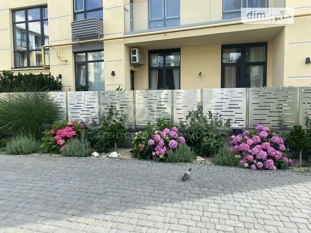 Продаж 2к квартири 75 кв. м на вул. Богатирська 32 • ID 3465