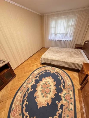 Оренда 3-кімнатної квартири 89 м², Героїв Сталінграда просп.