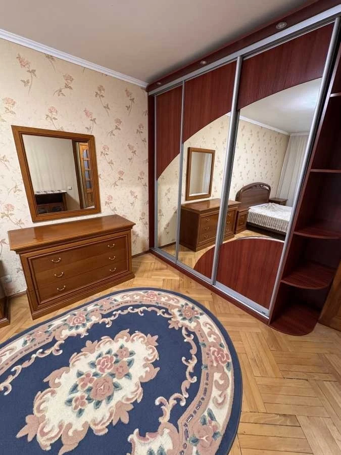 Оренда 3-кімнатної квартири 89 м², Героїв Сталінграда просп.