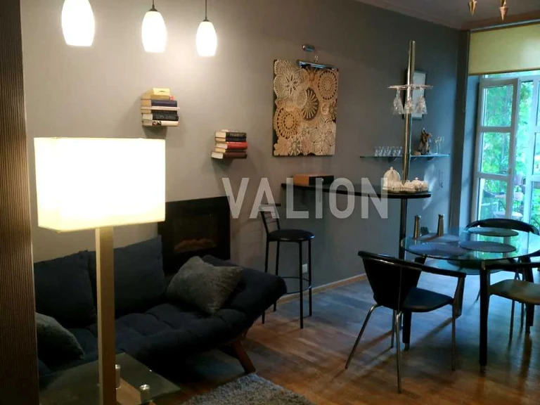 Apartment. Kyiv, Shchekavytska St.