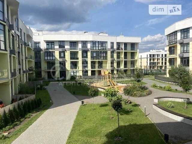 Продаж 2к квартири 75 кв. м на вул. Богатирська 32 • ID 3465