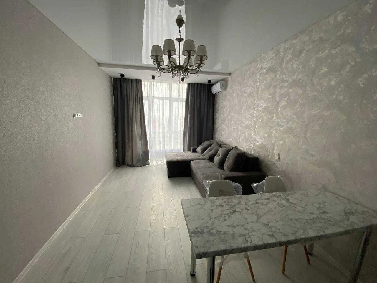 Оренда сучасної 1 кімнатної квартири 65м² в ЖК Elyseum, вул.