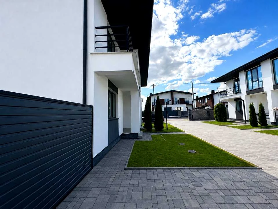 Будинок. Рівне, Масив Макарова