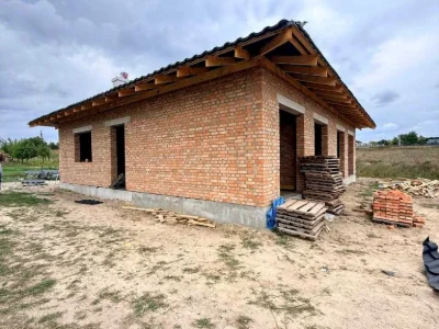 Будинок. Рівне, Квіткова