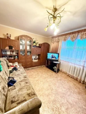 Продаж 3-кімнатної квартири по вул. Івана Сірка