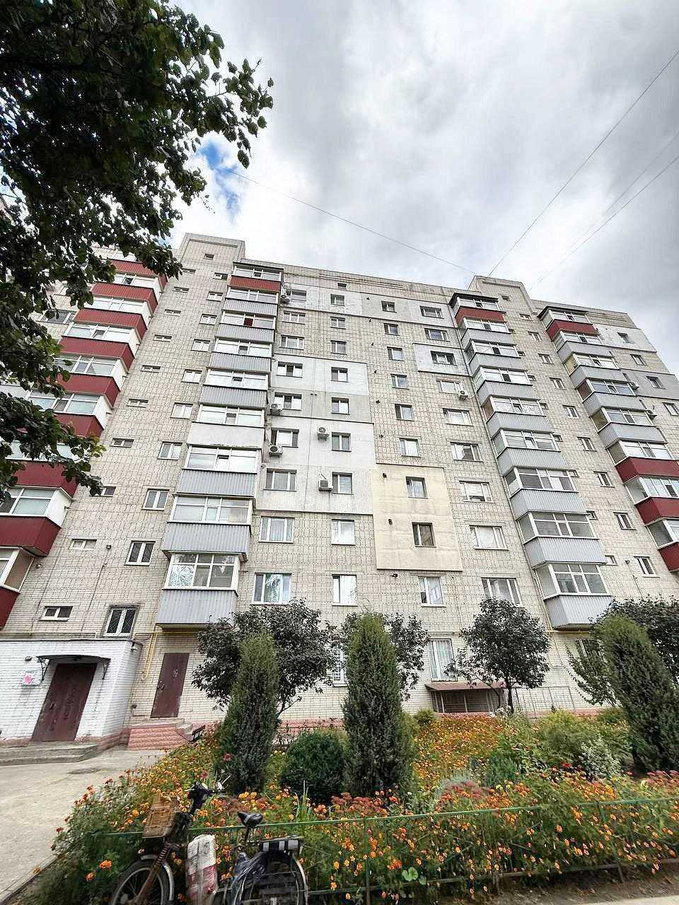 Продаж 2-кімнатної квартири з АО по вул.Металургів ( р-н Сам