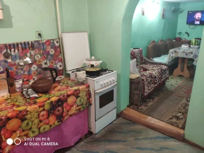 Свій двір, гараж і окрема кухня — будинок у Миколаєві.
