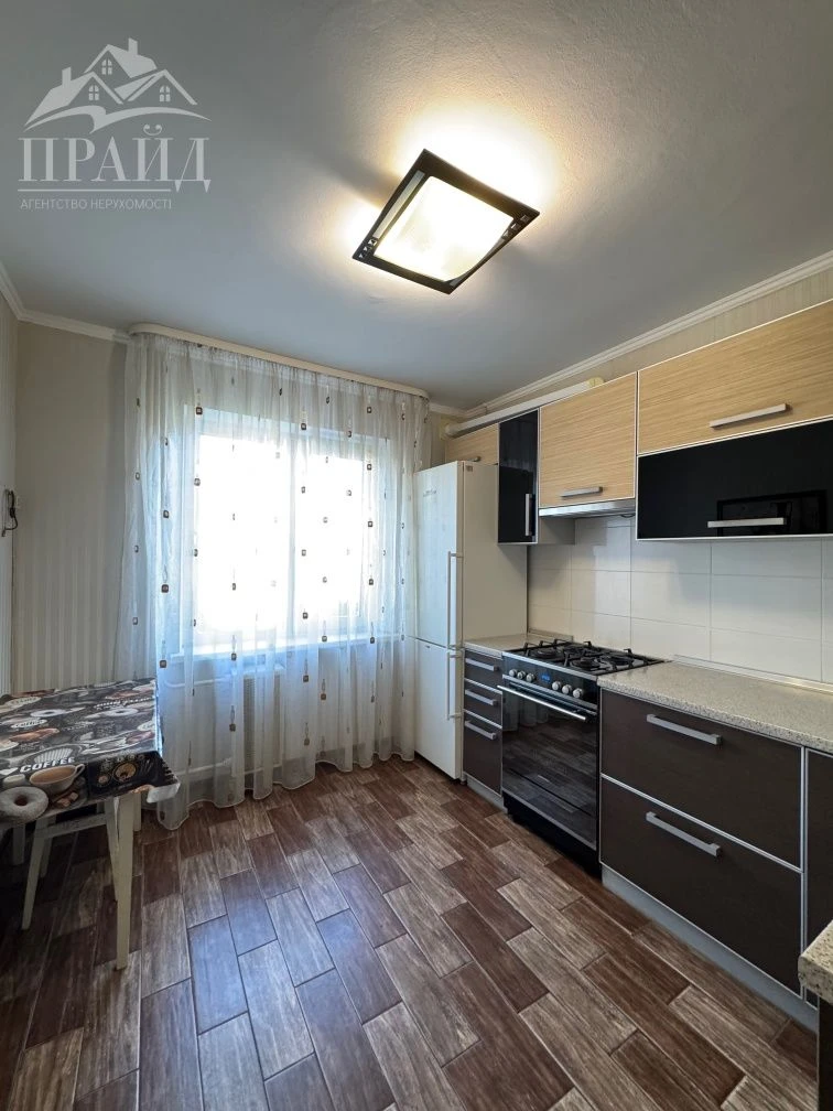 Продаж 3-кмн квартири на 3 поверсі, вул.Заливна