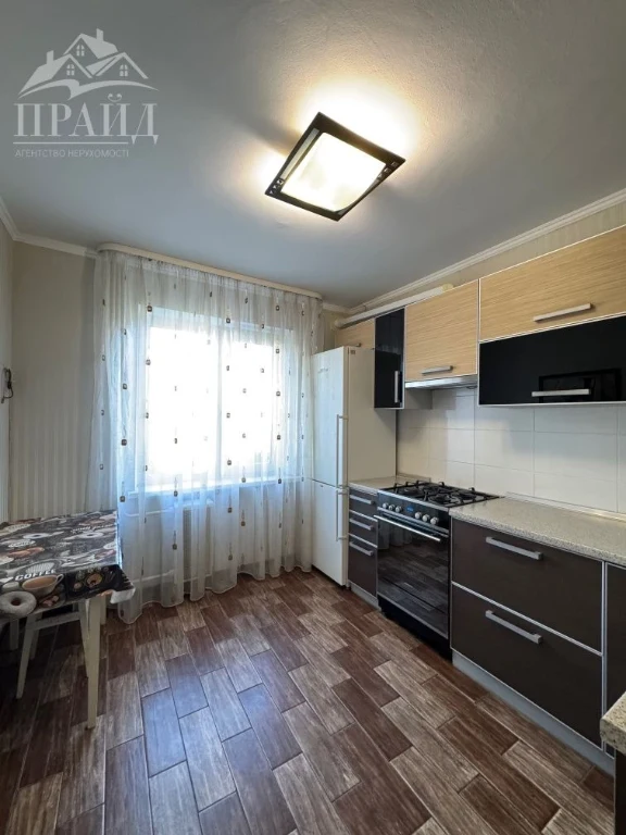 Продаж 3-кмн квартири на 3 поверсі, вул.Заливна