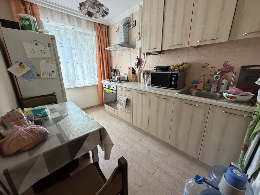 Продаж 3 кк на 2 поверсі!