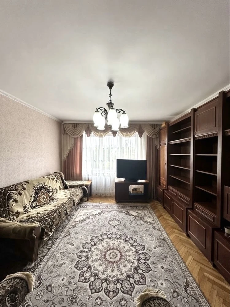 Продаж 3-кімн.квартири на вул.Гулака Артемовського у Луцьку