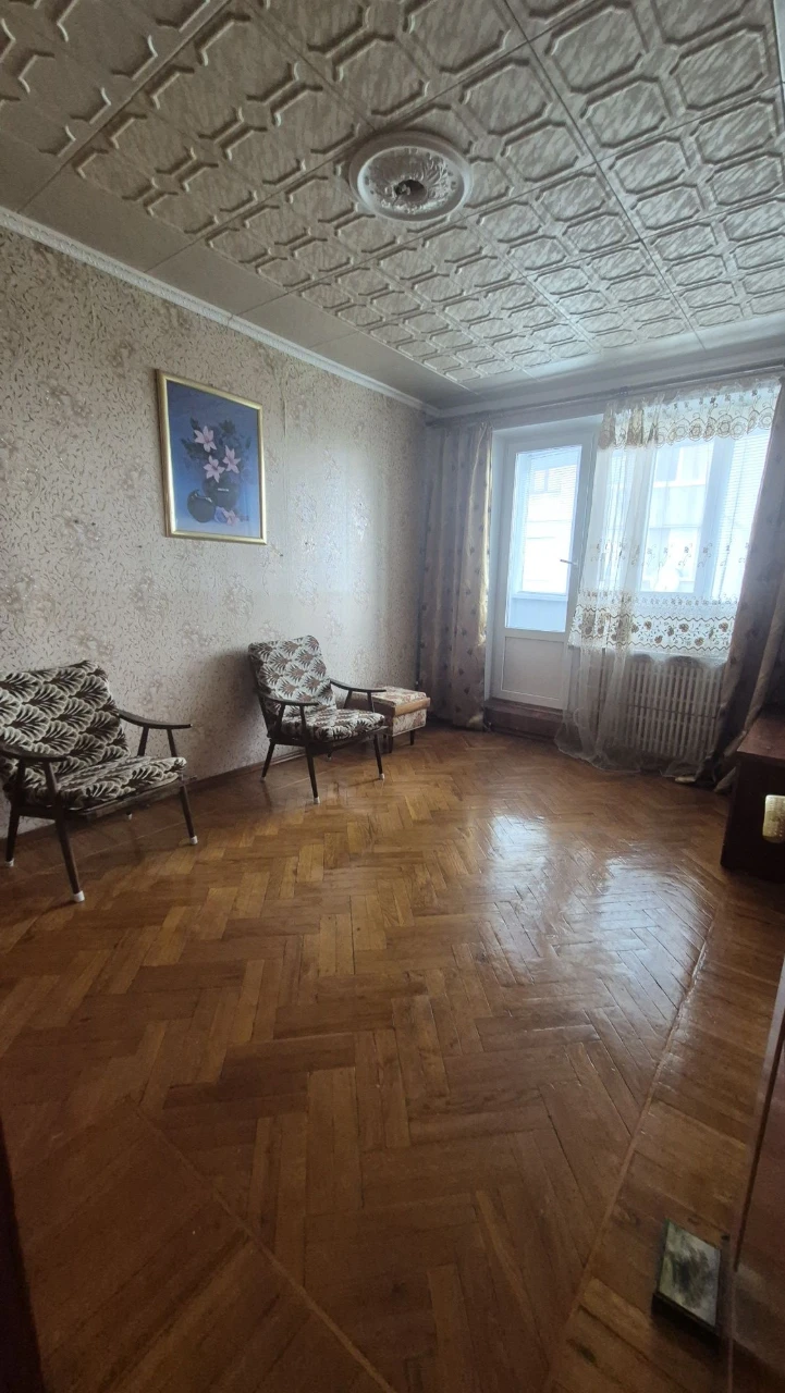 Продам 3-комнатную квартиру рядом с метро Студенческая