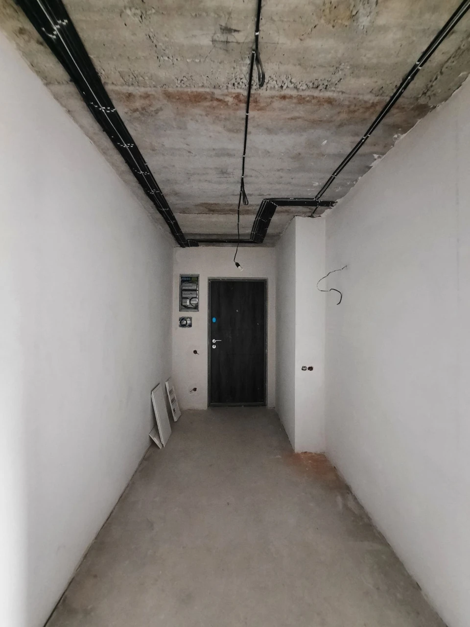 Продається 2 кім.квартира в Кутківцях сира