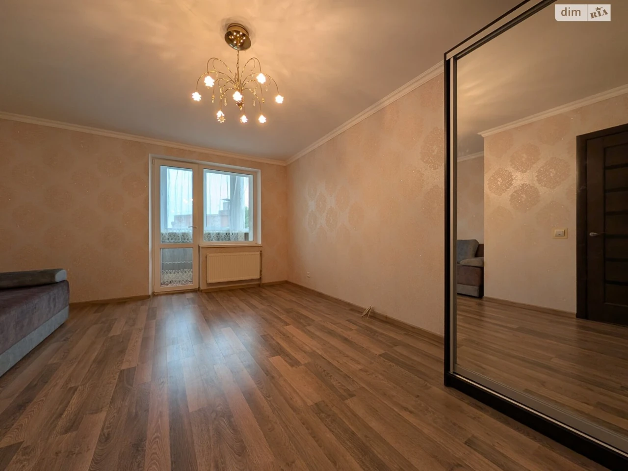 Продаж Квартира Масани