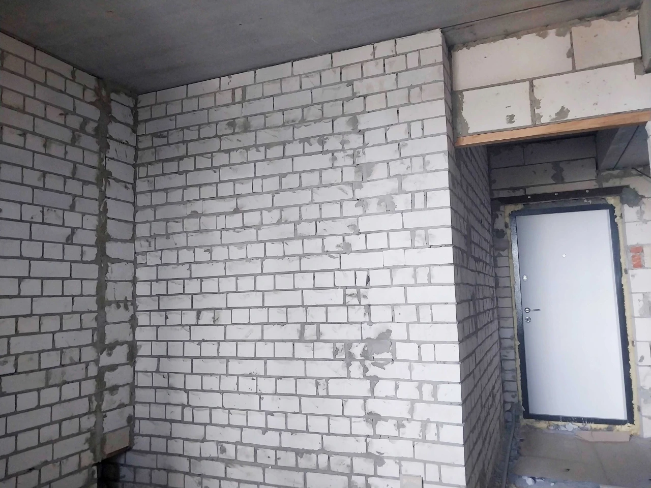 Продам видовую двухкомнатную квартиру в ЖК "Лесной"