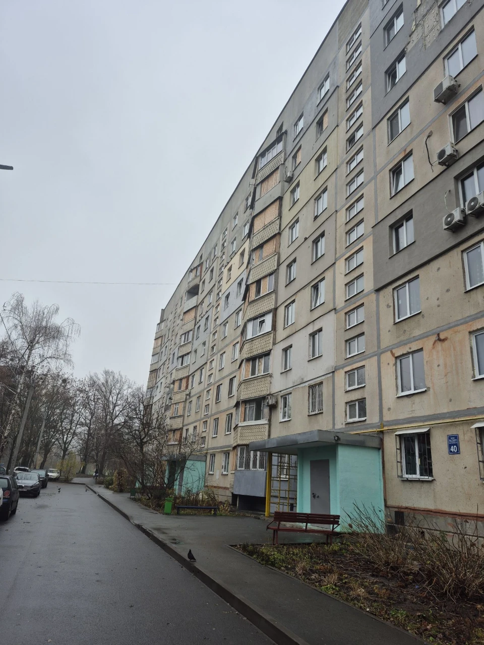 Продам 2х кімнатну квартиру вул.Леся Сердюка 40  Метро Салті