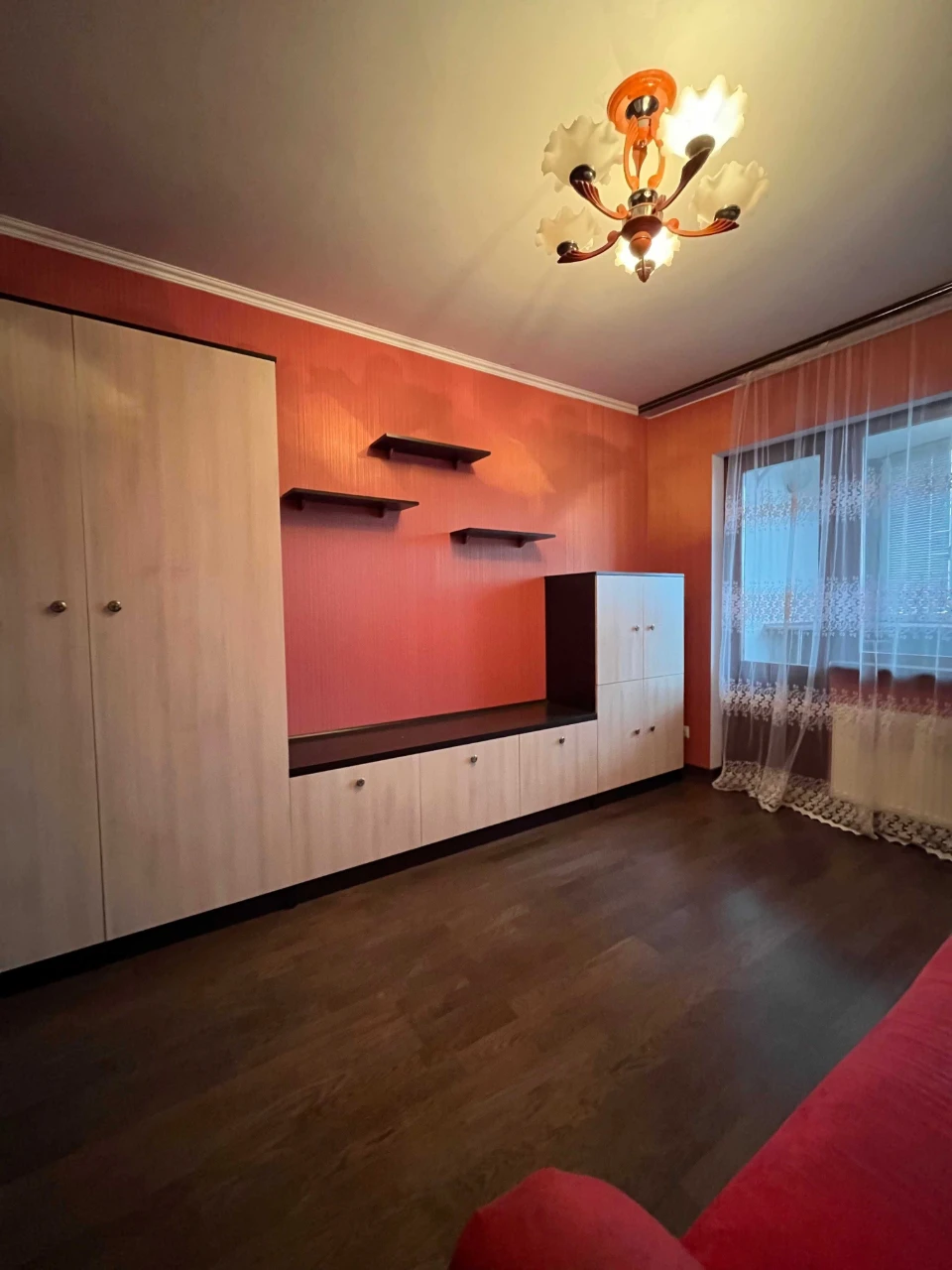 3 кімнатна квартира 66 м2, з ремонтом. Центр міста р-н Граде