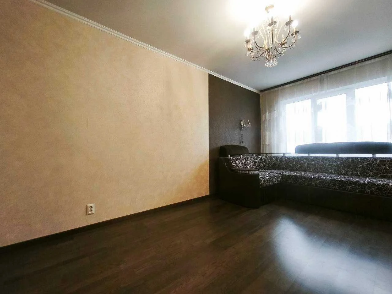 3 кімнатна квартира 66 м2, з ремонтом. Центр міста р-н Граде