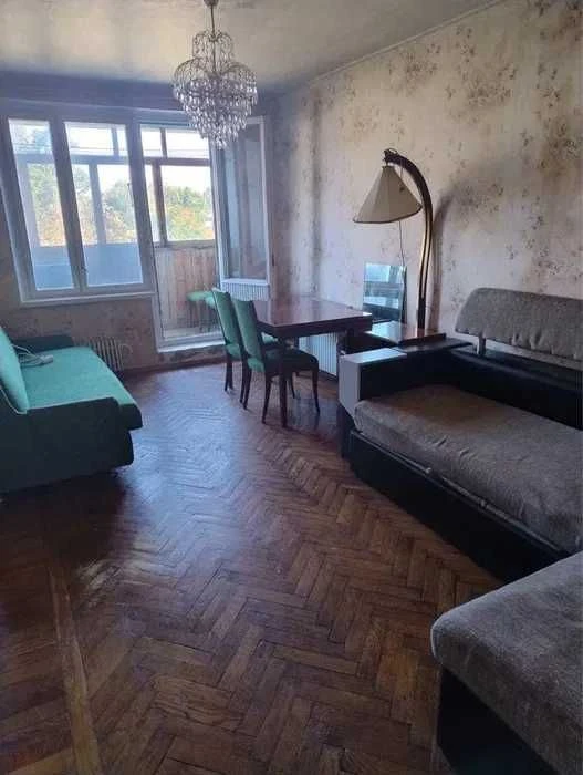 Продам 3 комн квартиру 65 м2 Комфортный 4 этаж из 9ти метро