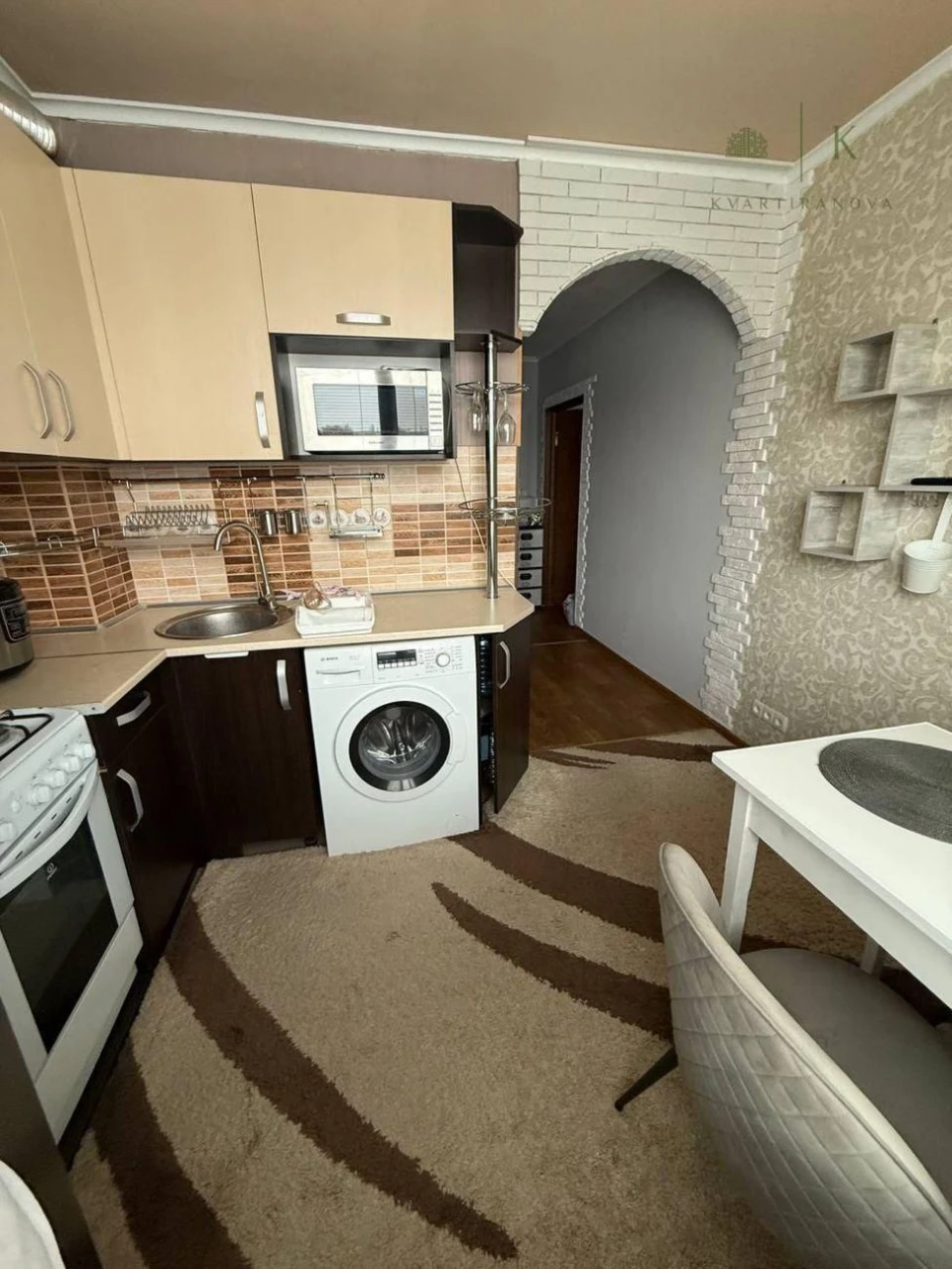 1к возле ТРК Украина, Салтовка, 602 мрн