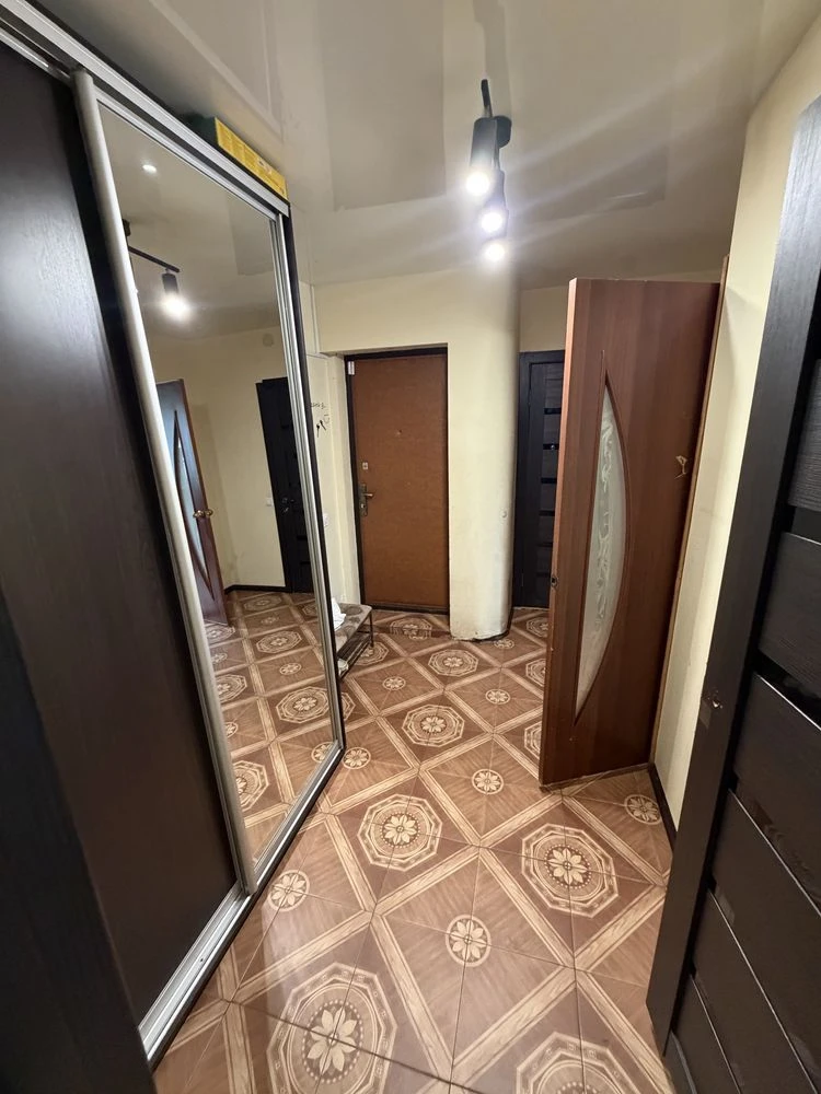 Продам 3 ком.кв Салтовка(ТРК УКРАИНА)