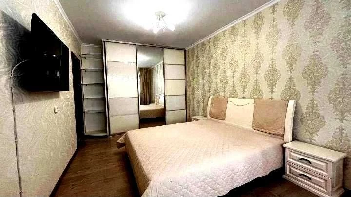 Продам 2х комн квартиру Новые Дома, м Армейская 4/5 с капит