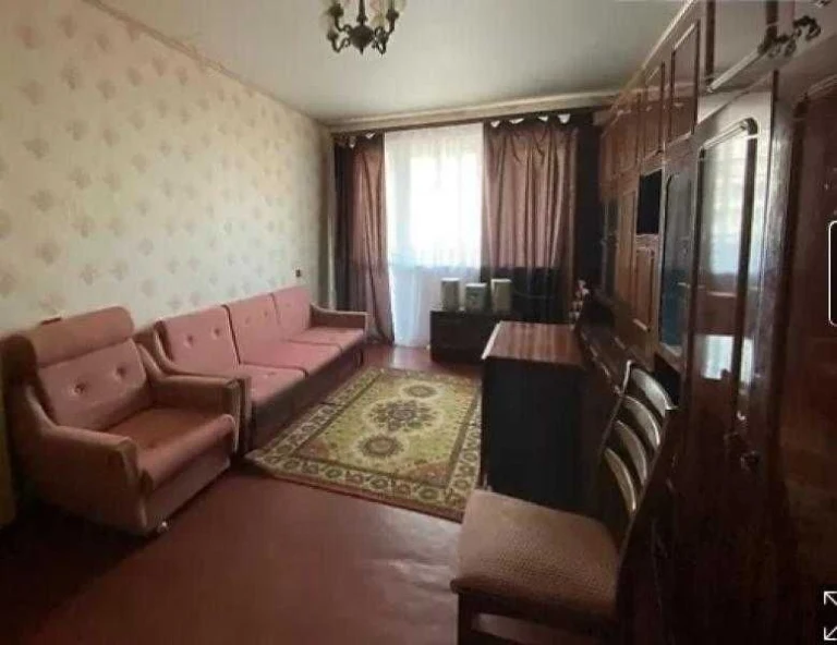 1 комн. квартира улучшенной планировки, Роганский ж/м, сторо