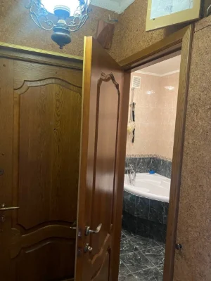 Продам 3х кімнатну квартиру вул.Ак.Павлова 311 метро Студент