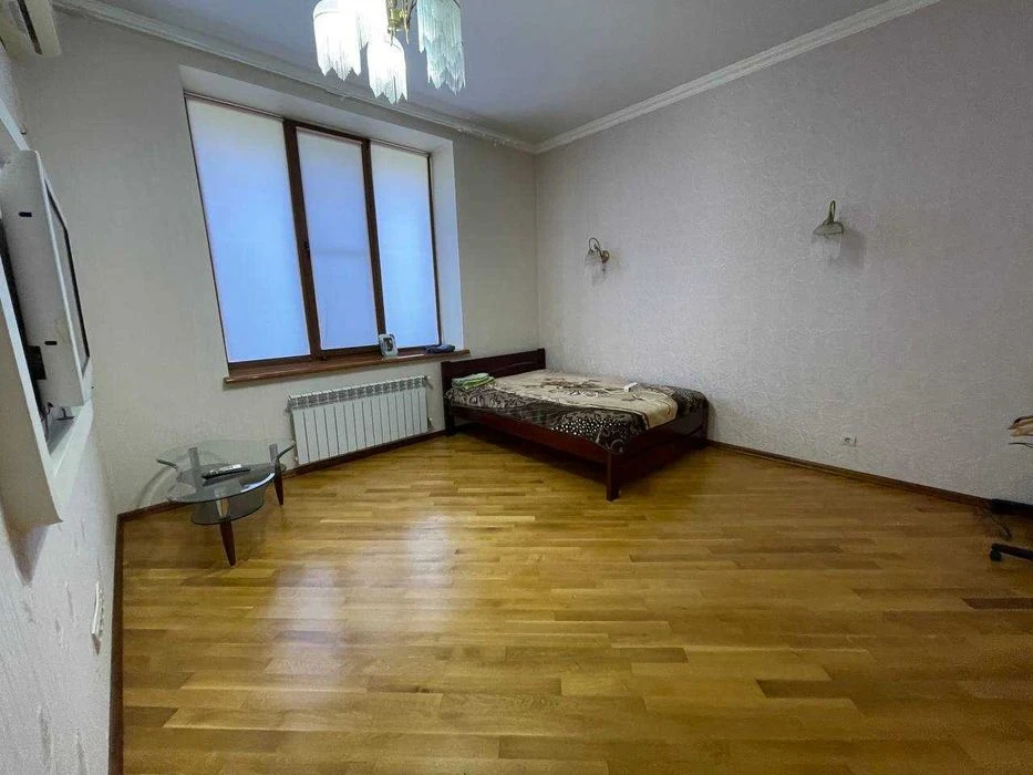 House for sale in Kosmichny district