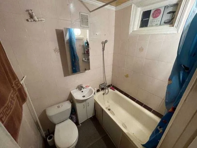 В продаже 1 к кв на ХТЗ, район Церкви, возле АТБ