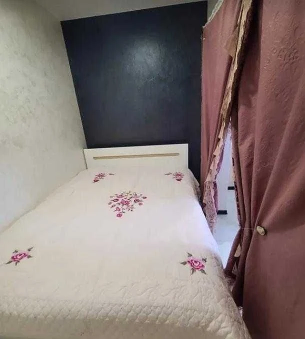 One-room apartment for sale in a new building near Zashchit metro station