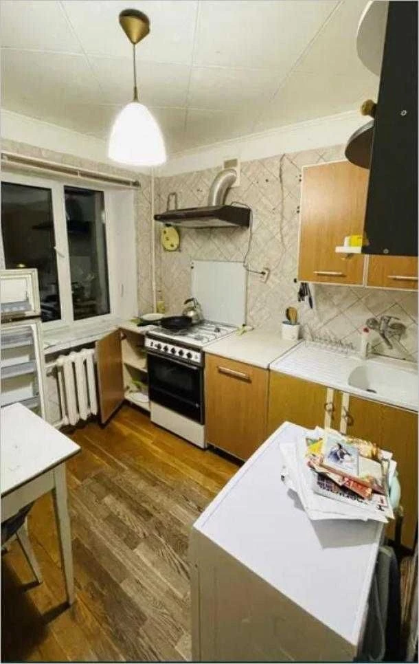 Продам 1 к кв на Новых домах, район Коммунального рынка.