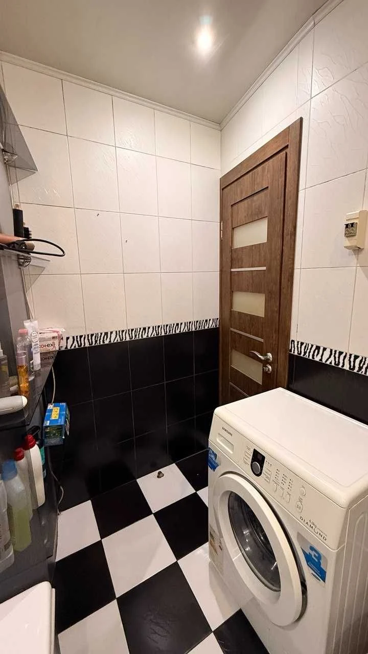 Продам 3комнатную квартиру по пр. Юбилейный с оригинальной п