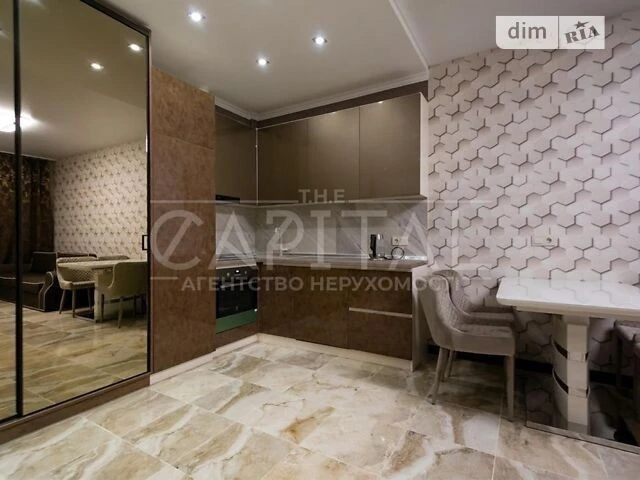 For sale 2-room apartment 47 sq. m. on Antonovycha St. 44 • ID 34686