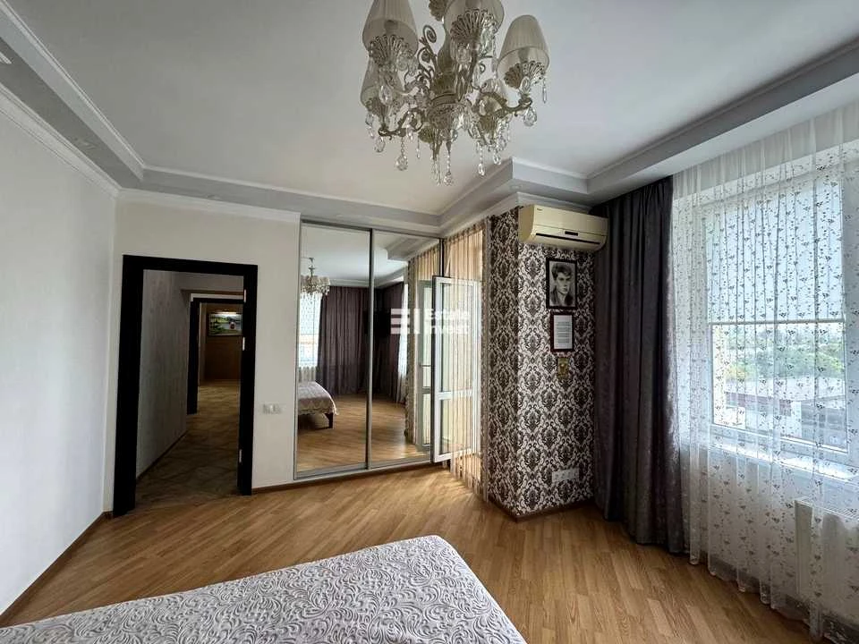 Квартира. Харків, Велика Панасівська вул.