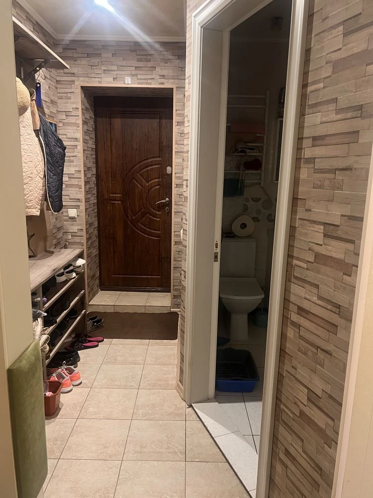 Продам 3км.из.кв. Бавария(35000)
