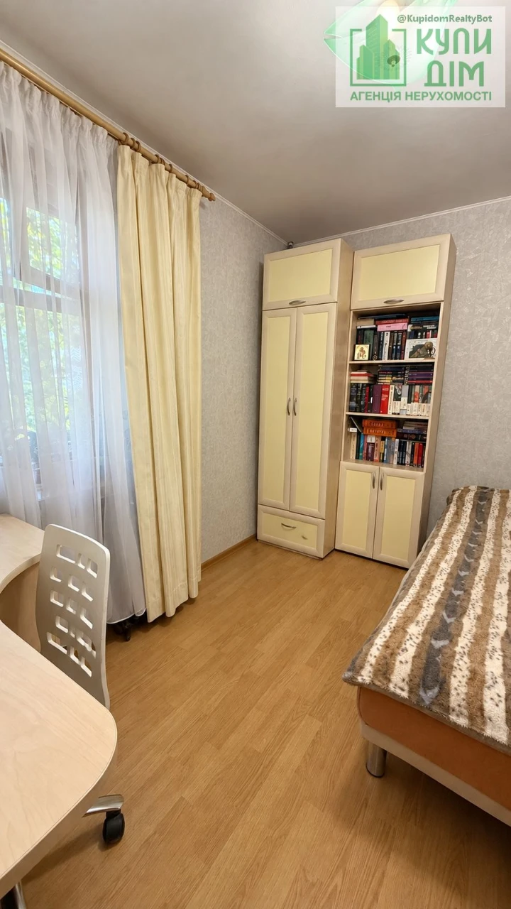 Продаж 3-х кімнатної квартири.
